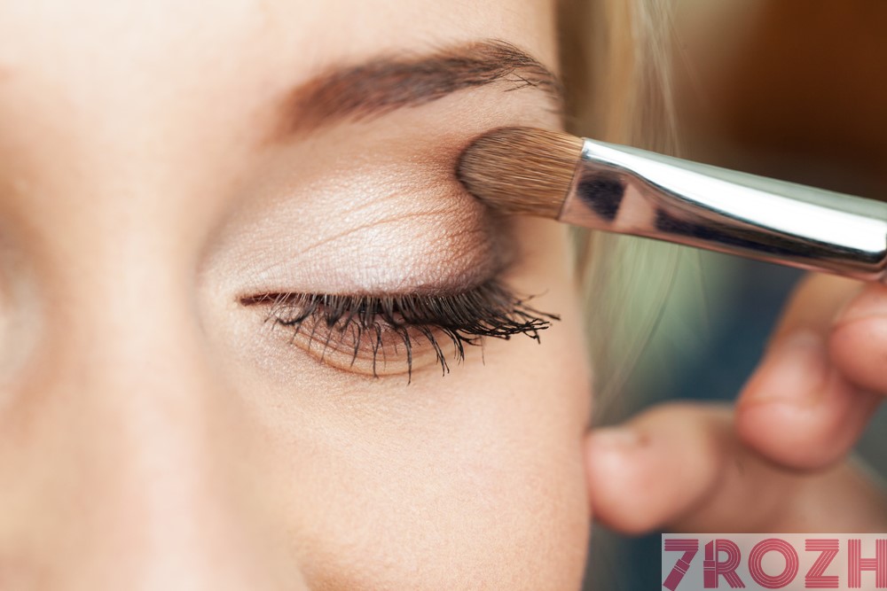 آموزش شیوه درست استفاده از سایه چشم (تصویری)